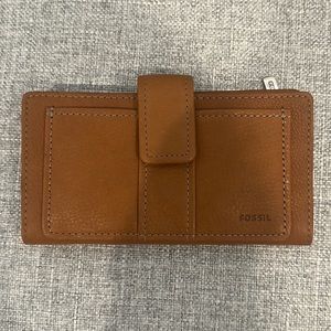 Fossil Wallet in Saddle Color - New!